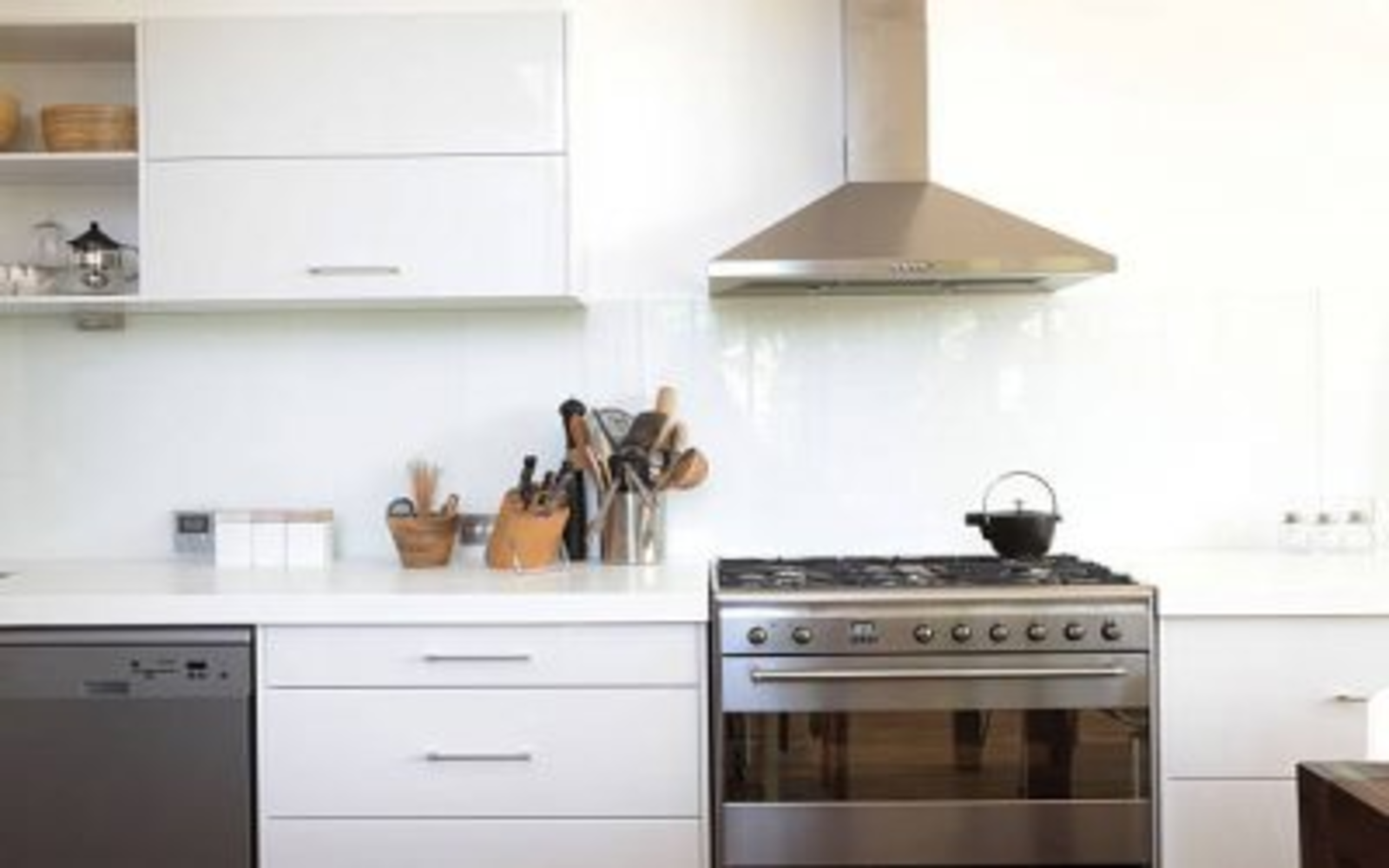 Picking The Best Range Hood For Your Kitchen 2022 